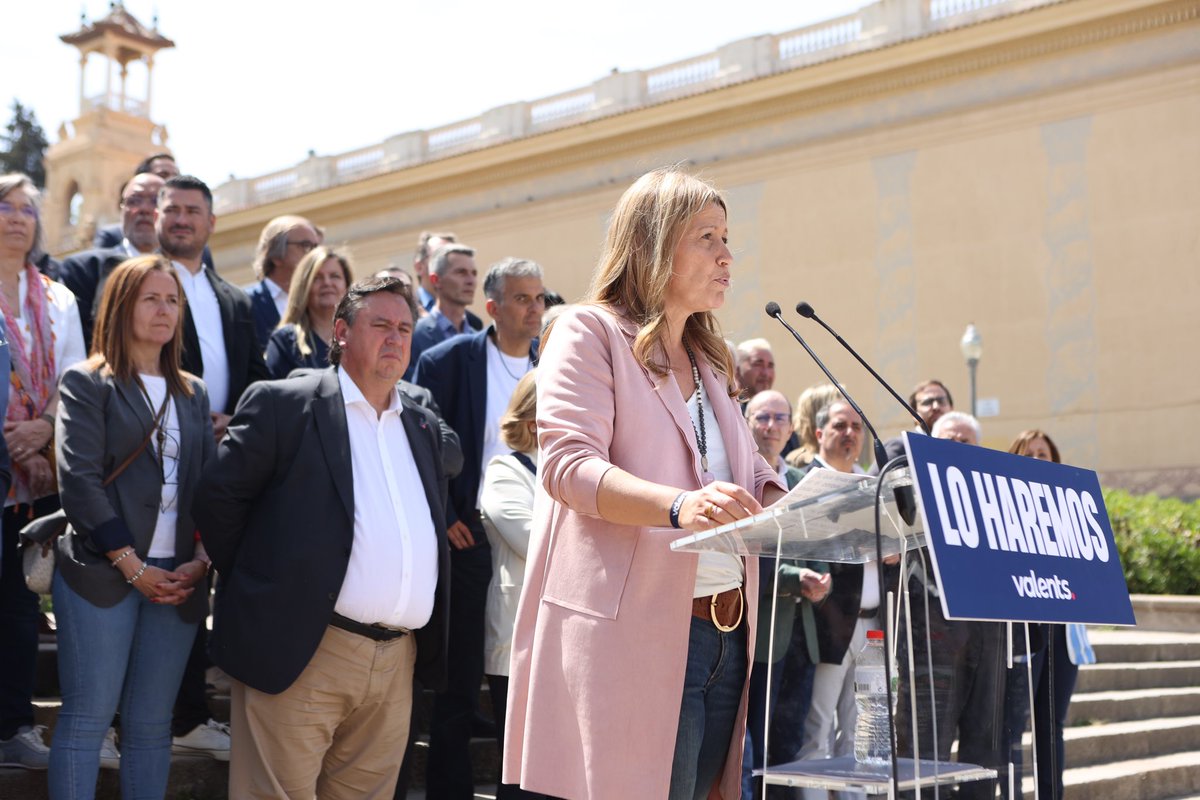 valents_cat's tweet photo. Somos el partido de lo políticamente incorrecto. Los que decimos en voz alta lo que mucha gente sólo se atreve a pensar.

Los que hablamos de todo sin miedo porque ningún problema se puede solucionar si no se afronta de frente. https://t.co/XogPTLe4vu