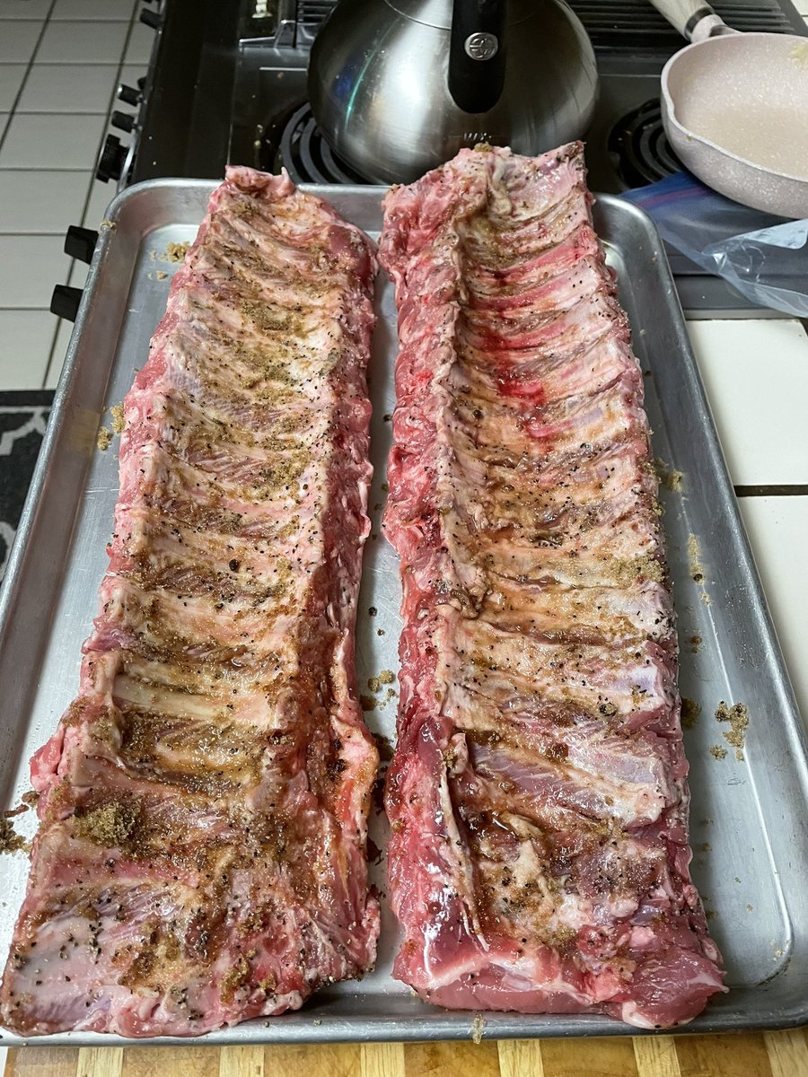ChrisBabcock2's tweet photo. Going to be a special day. Got the rib request. Request granted. 
Overnight salt n pepper with a dash of garlic powder. A little Rolling Stones #BrownSugar before indirect heat with smoker box/cans. Thanks @Kingsford @WeberGrills #SmokingWithGas https://t.co/uhRSWWWf62