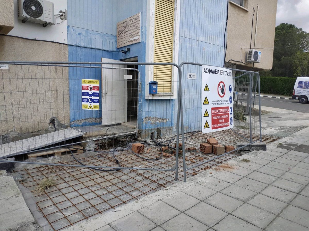 mllinea1's tweet photo. LINEA FITTINGS LTD. RENOVATIONS-MAINTENANCES-CONSTRUCTIONS.START OF  MAINTENANCE WORKS IN AN OLD BUILDING. https://t.co/qDVbOjThV5 https://t.co/iBtt0mBCbw