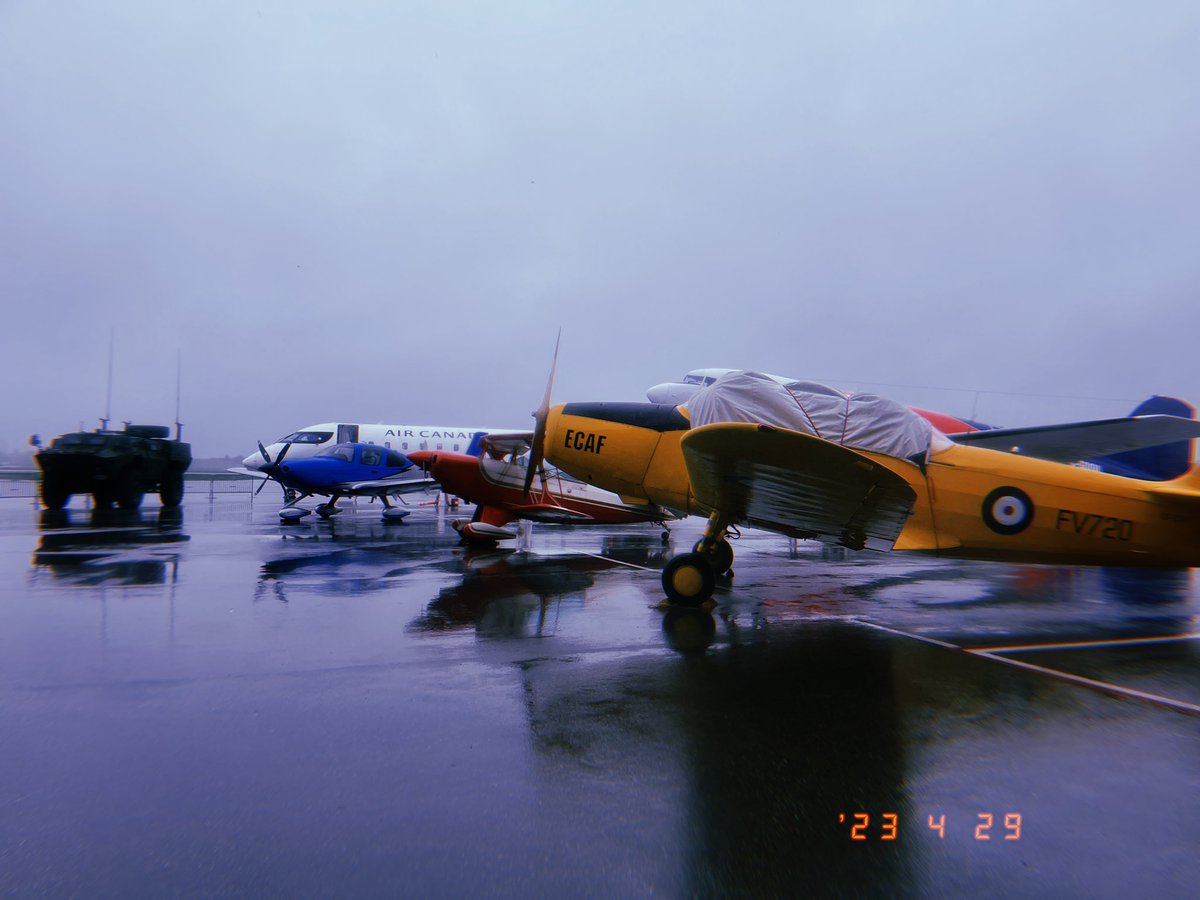 Girls Take Flight (@girlstakeflight) on Twitter photo 