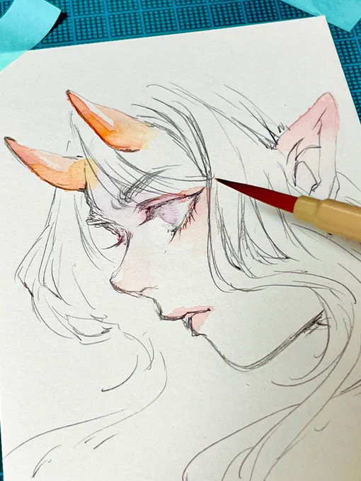 ポストカードサイズの紙に落書きしてるたのし!