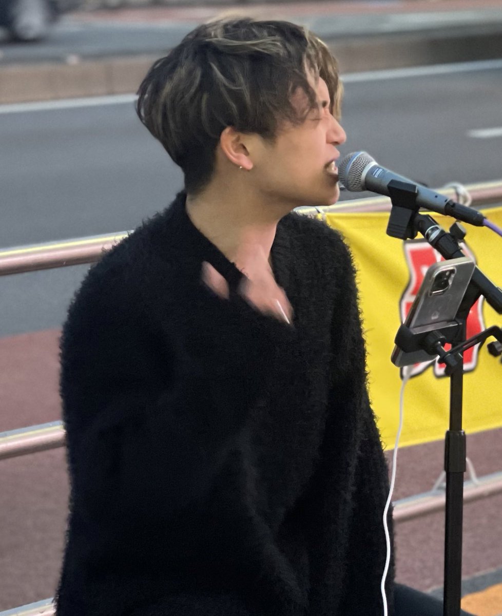 GhFSK22SVc2aXIb's tweet image. Ruonさんのストリートライブin新宿
#Ruon