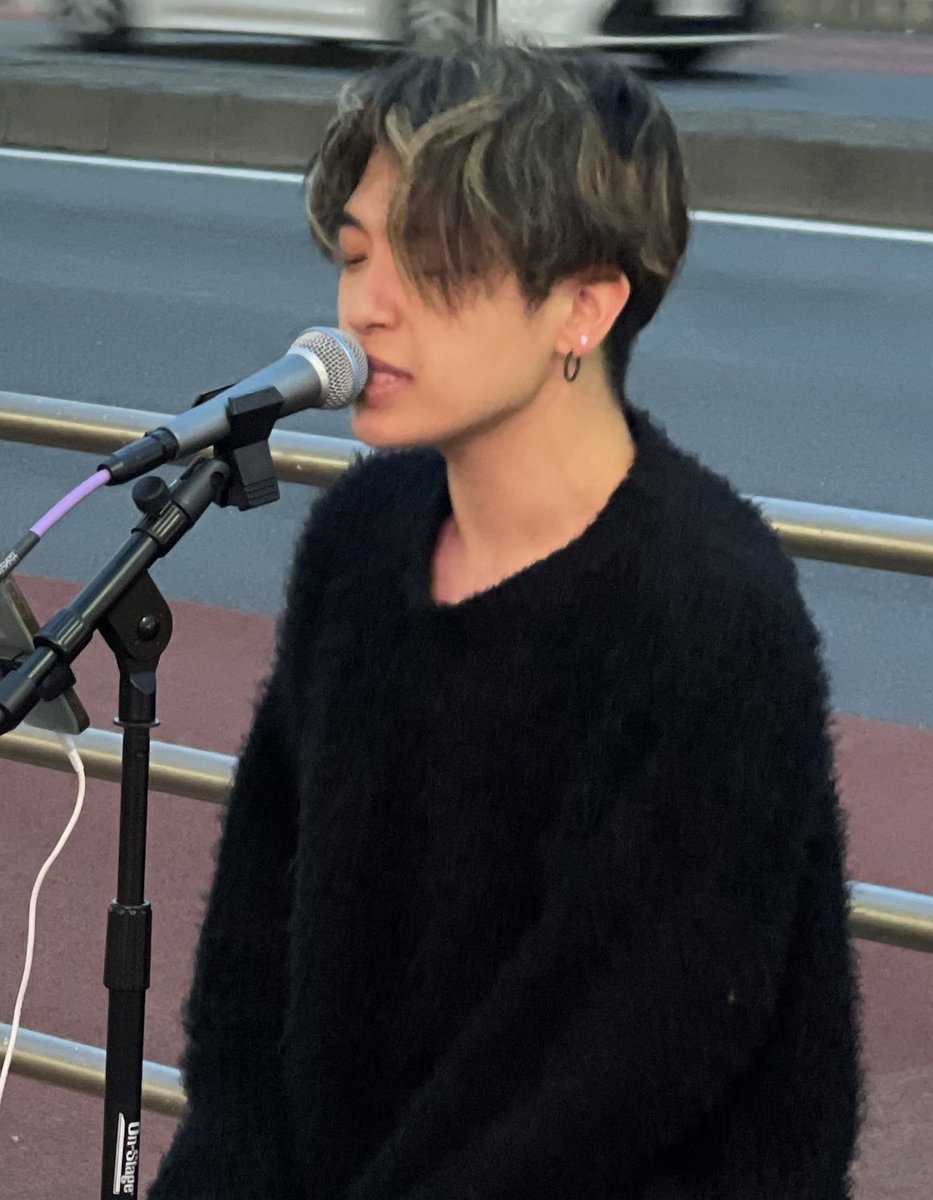 GhFSK22SVc2aXIb's tweet image. Ruonさんのストリートライブin新宿
#Ruon