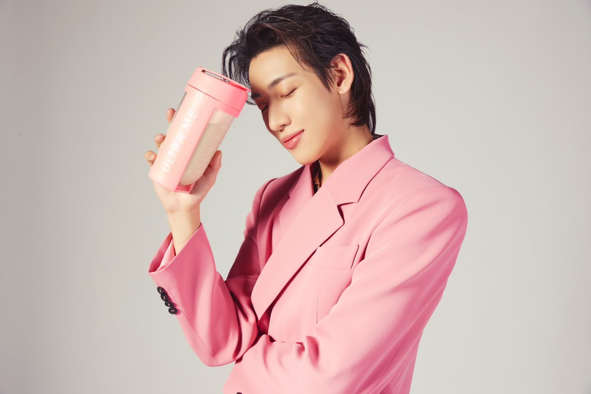 MosBB5's tweet photo. เห็นCEO บอกว่าเขาหาแล้วหาอีกก็ต้องกลับมาจบที่ คุณพรีเซ็นเตอร์คนนี้ค่ะ ต้องเป็นคนนี้เท่านั้น เราดีใจนะที่ทุกคนรักและเอ็นดูศิลปินของเราอ่ะ 😍😍🐍💚💚💚💚
Be the Best Version of Yourself
 
#BamBamXRenatar
#BestOfMeBestOfBam
#BestOfMe https://t.co/3EX5j6SJuz