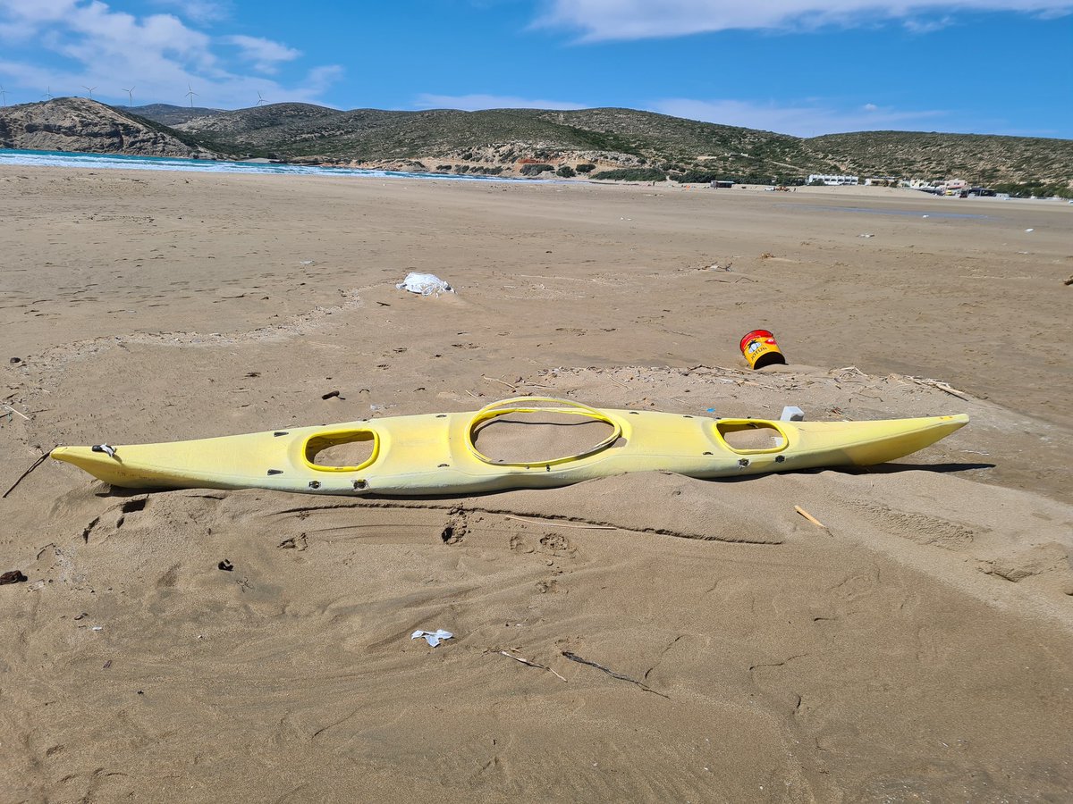 Sidneykluswerk's tweet photo. Prasonisi beach, the place te be for (kite)surfing 🏄♂️!
Wat een wind. Compleet gezandstraald!
Mooie plek! Wel erg jammer, dat er op de landtong zoveel afval ligt!!
Moet niet veel tijd kosten om dit met wat hulp op te ruimen. Doe gelijk mee 👍💪
#beachcleanuptour #Rhodos https://t.co/wO8WgkR65V