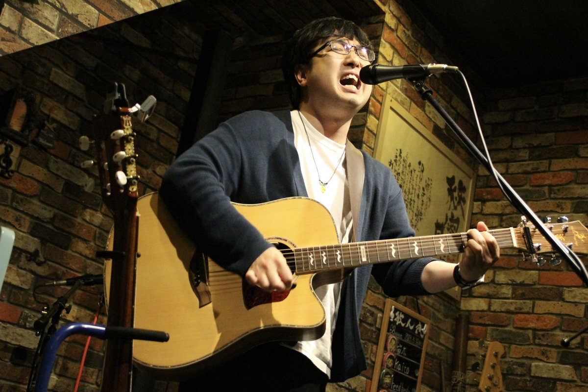 TOKIOBAND5's tweet photo. 4/29(土)
#矢田太朗(島根)×#monmon(宮城)
@石巻シークレットベース
3年越しにこの場所で再会できて、
音を鳴らせて嬉しかった。
ありがとう!!!
もうすでにまた一緒にやりたくなってるよ。
太朗、明日は酒田です!
撮影:Aya @yaa_85
#たとえ白鯨の群れの中だってキミを見つけだすツアー https://t.co/0BRiMvC8Xp