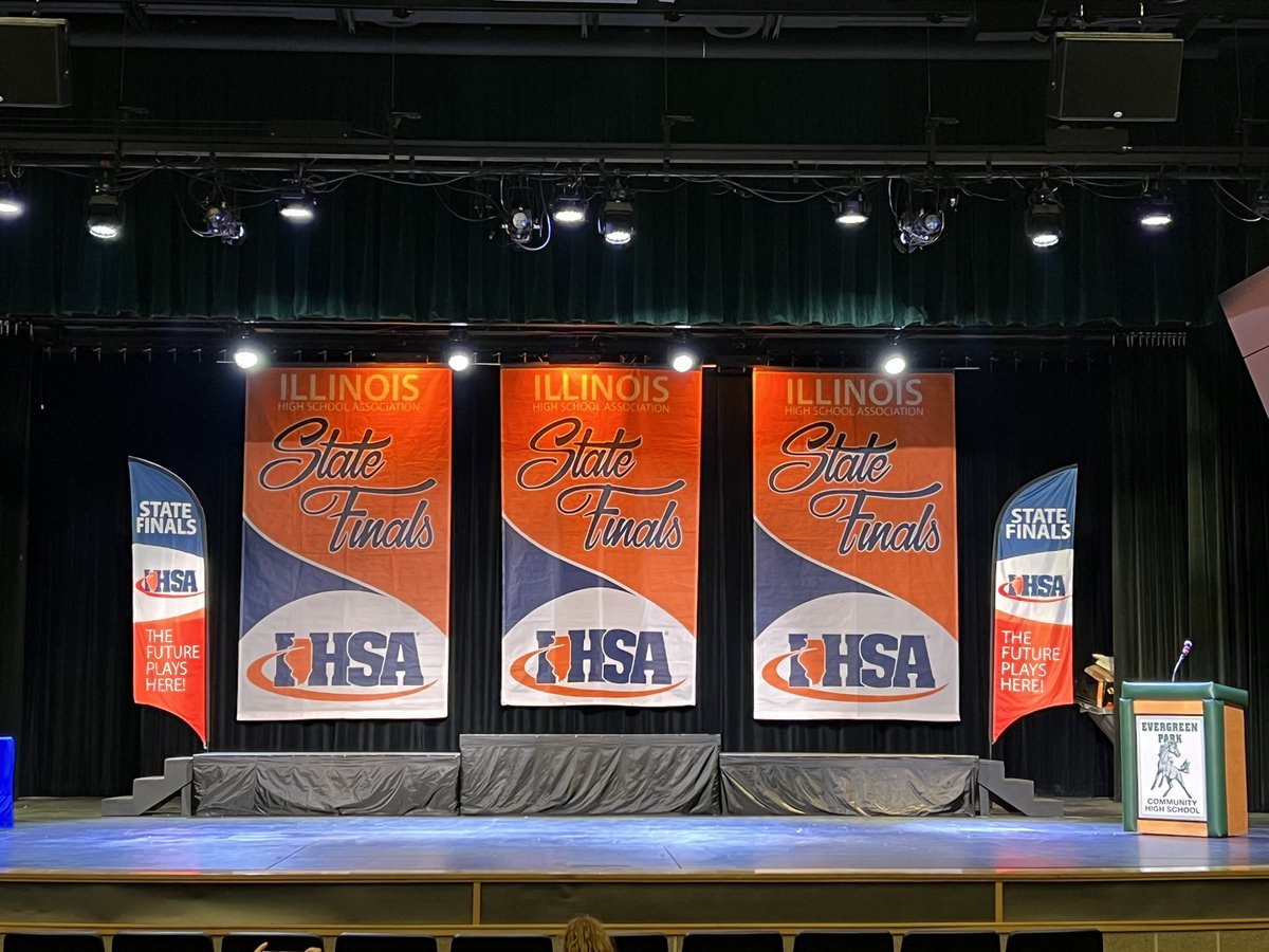 Zeez19's tweet photo. Ramon Rios of @JcaAthletics eSports is Live at @IHSA_IL eSports State Finals in @EASPORTSFIFA https://t.co/RhuNyK269w