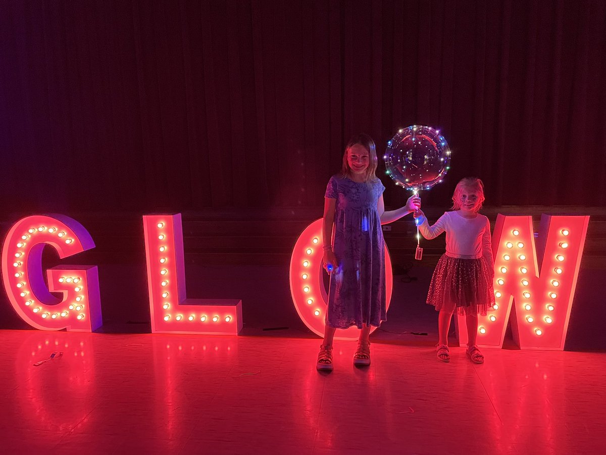 RFriend_Class's tweet image. Huge shout out to @schluter_pta for hosting our first Glow Dance! It was so fun to see everyone smiling and having a blast. Both of my girls left saying this was the best night of of the whole year! @schluterelem Hope it’s a new tradition!