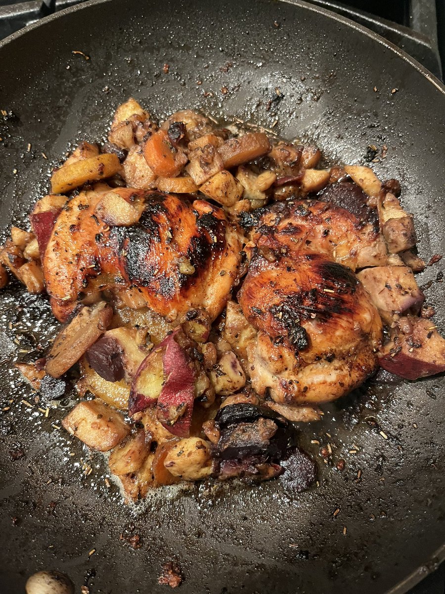 Rob_StThomas's tweet photo. Feel so much better after starting to cook the majority of my own food again https://t.co/gff2Fbfyx1