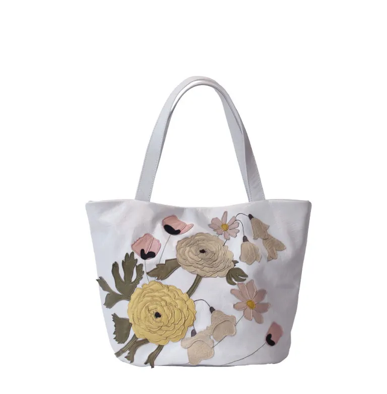Pretty in Pink... with 20% OFF and Free Shipping. - mailchi.mp/5373e9369072/p…