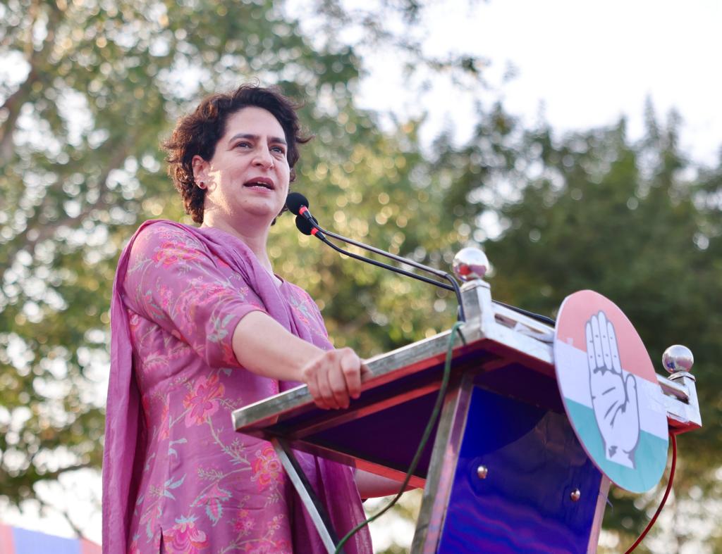 INCIndia's tweet photo. The 'will of the people' is paramount in any democracy.

The corrupt will be thrown out of power on 10th May.

📍Haliyal, Uttara Kannada https://t.co/xi4XwZ6Jky