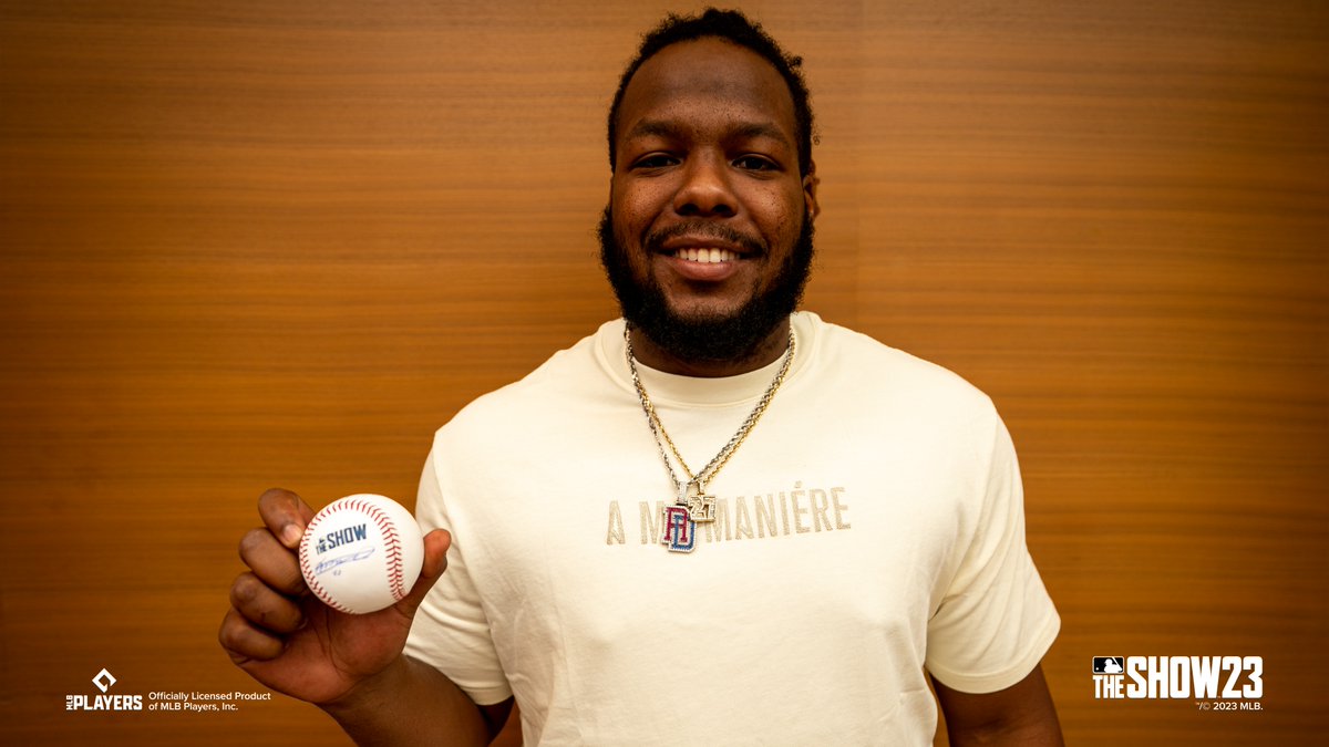 MLBTheShow's tweet photo. Want an autographed Vladimir Guerrero Jr. baseball? https://t.co/VKSa03YxUy