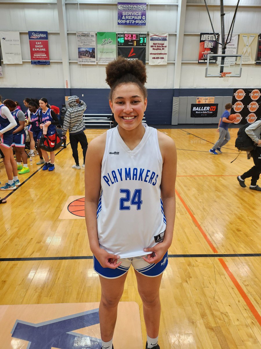 ROCKSpringClass's tweet photo. 16U/17U Final:

@WIPlaymakers - 46

@CrushBasketbal3 - 31

Eli O’Keefe (@elliokeefe12) - 16pts

Brooklynn Birt - 13pts

#GirlsROCK https://t.co/IisYXH7dbt