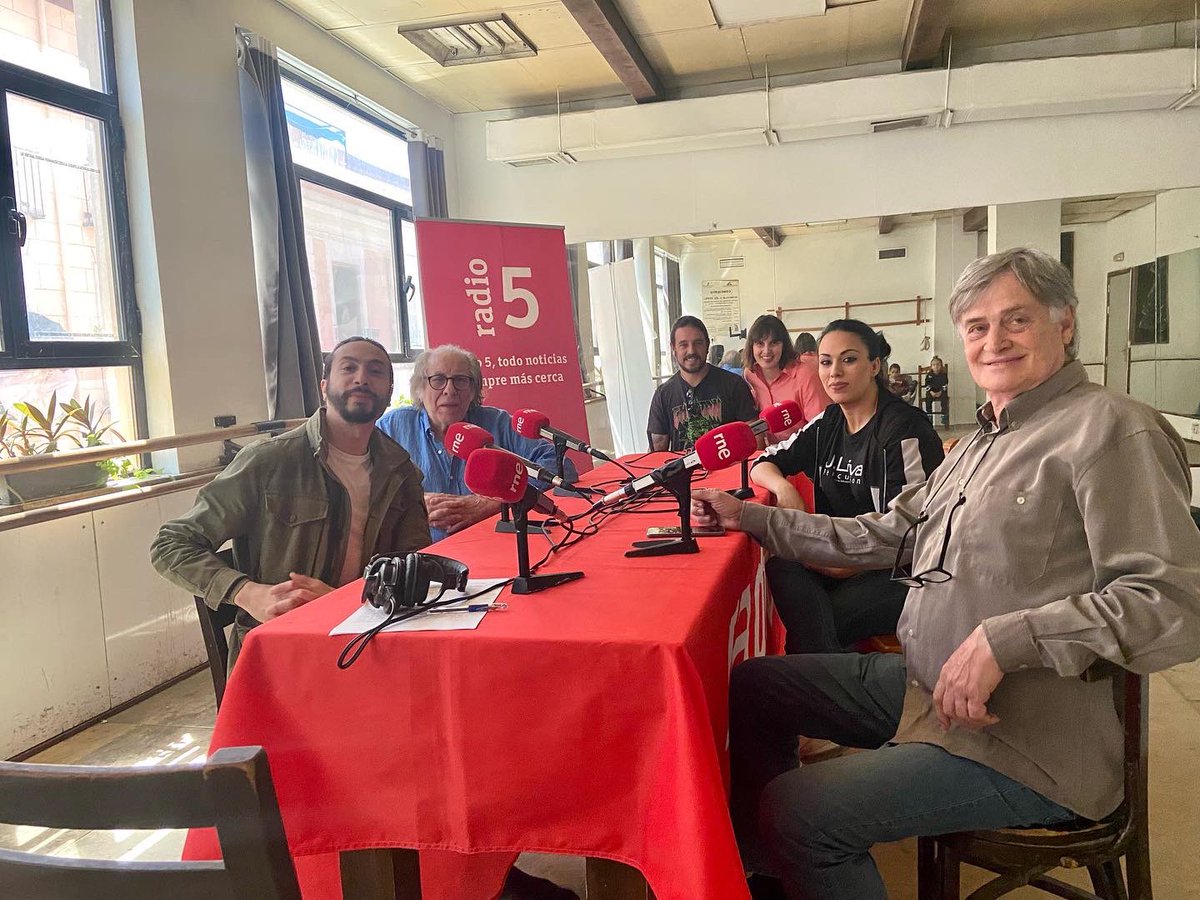 Danza_rne's tweet photo. Y ahora sí que sí … ya está aquí el #Acompás de esta semana. Celebramos los 70 de @FAmordedios con su director #JoaquinSanJuan y los bailaores #BelénLópez , #JoseMaya y el cantaor #EnriquePantoja. Lo tenéis todo aquí 👉🏻 https://t.co/USIVmHM4fs https://t.co/3trJEKuzMH