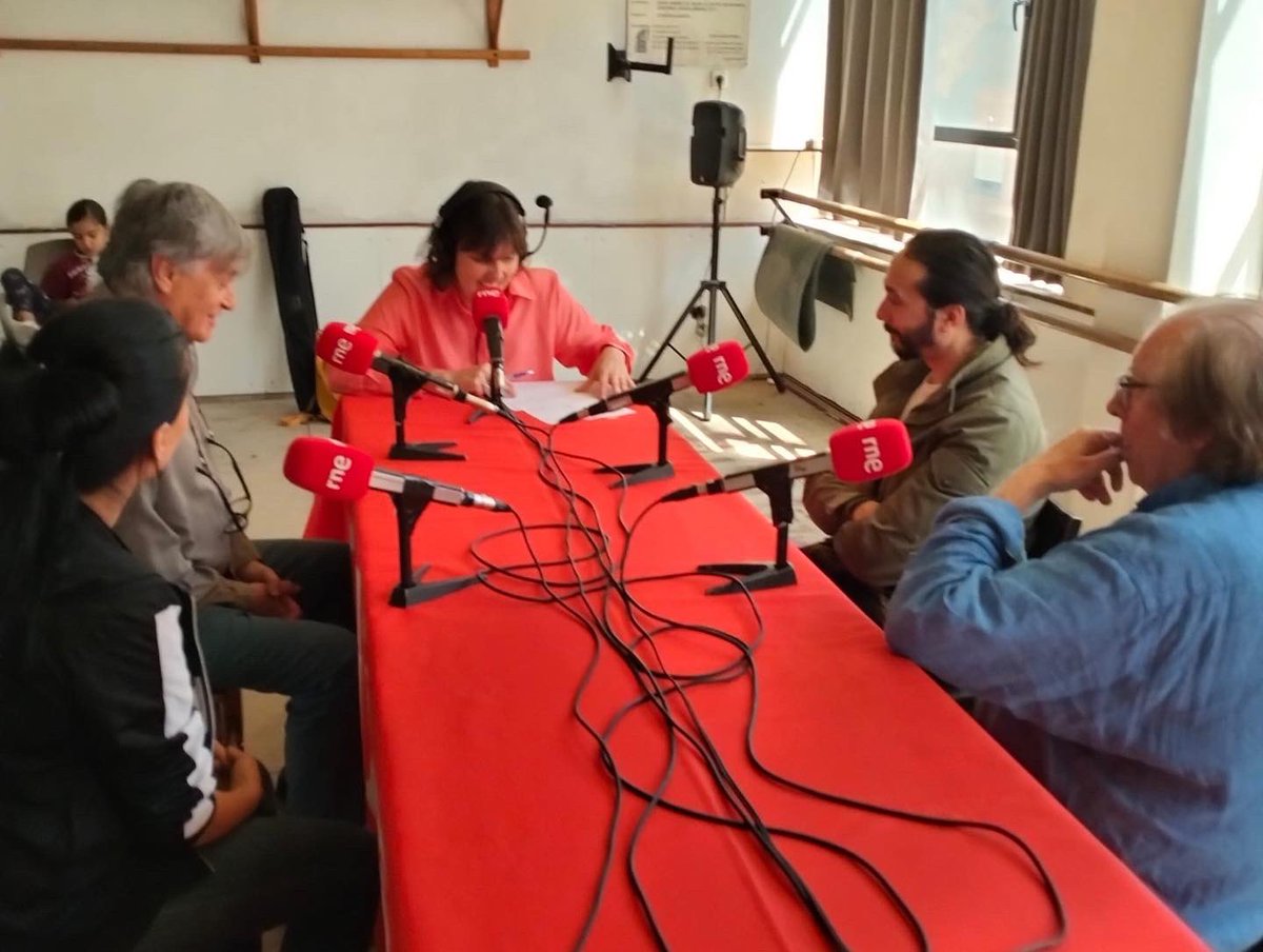 Danza_rne's tweet photo. Y ahora sí que sí … ya está aquí el #Acompás de esta semana. Celebramos los 70 de @FAmordedios con su director #JoaquinSanJuan y los bailaores #BelénLópez , #JoseMaya y el cantaor #EnriquePantoja. Lo tenéis todo aquí 👉🏻 https://t.co/USIVmHM4fs https://t.co/3trJEKuzMH