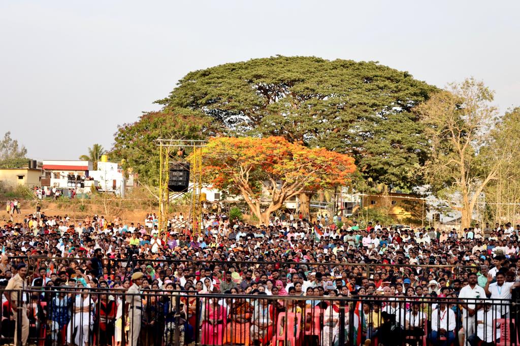 INCIndia's tweet photo. The 'will of the people' is paramount in any democracy.

The corrupt will be thrown out of power on 10th May.

📍Haliyal, Uttara Kannada https://t.co/xi4XwZ6Jky