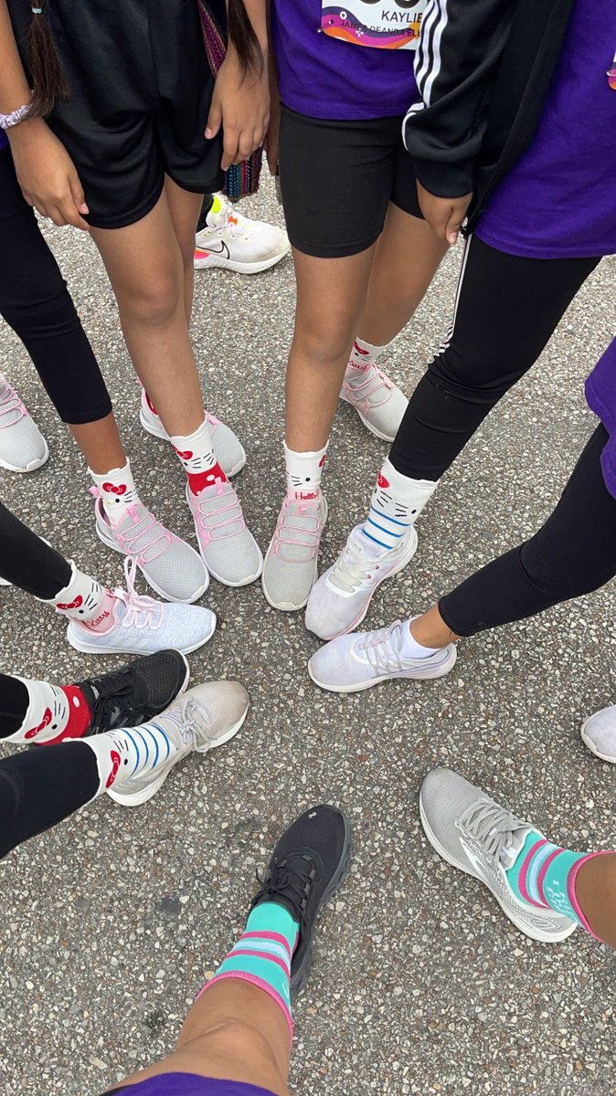 dianaya01's tweet photo. Our girls had a successful and fun 5K run! Thank you to @GOTRHouston for providing such an awesome program! Our girls love it and so do I! Can’t wait to do this again next year! #gotrh #gilrsrun #whorunstheworld #girls @Deanda_HISD https://t.co/CB4DLMFeEe