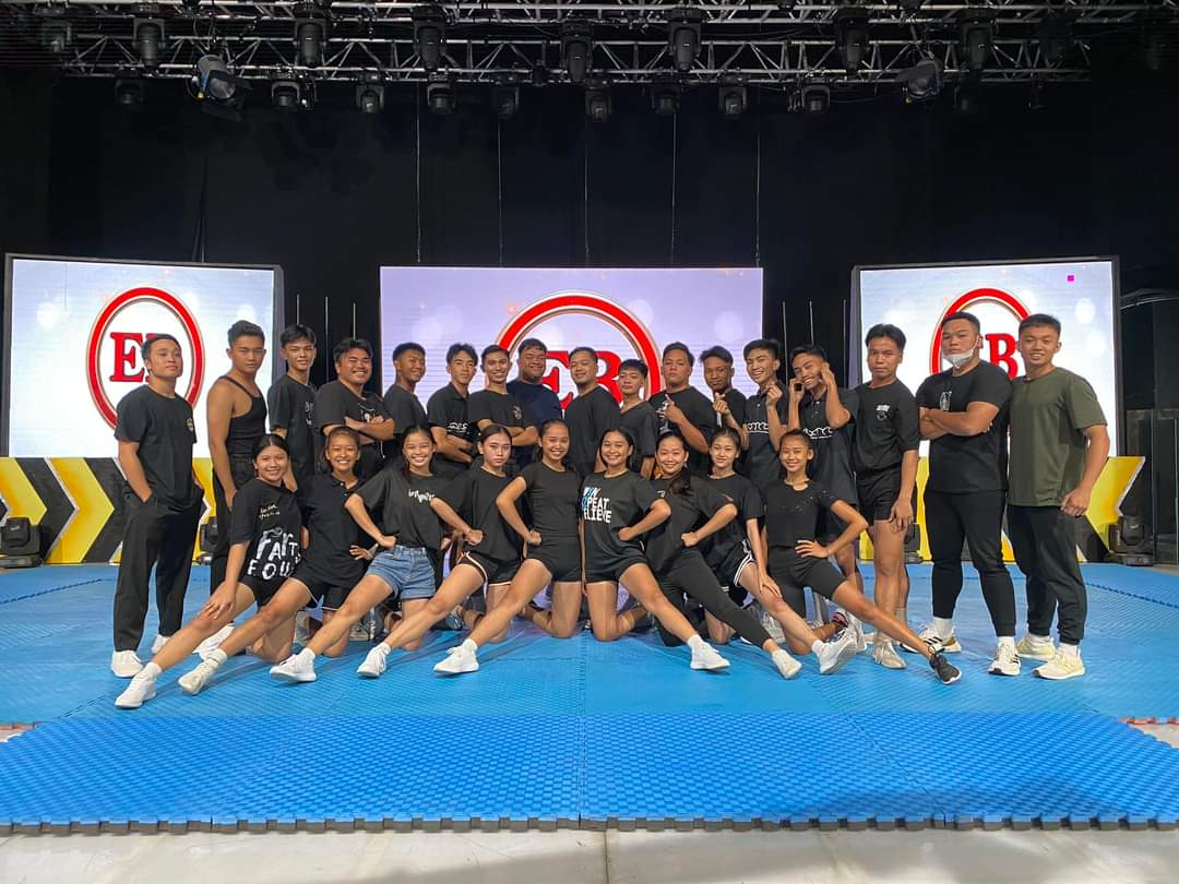 imbutid0's tweet photo. "Malayo pa,pero malayo na"

LSPU RISING PEPSTARS💙✨ https://t.co/pTYlHxp4Zu