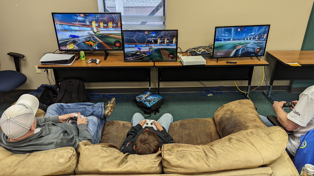 BillEsbeck's tweet photo. The tournament is underway!#FiberBroadband #FiberFrenzy @RocketLeague @CalixHQ @MTASolutions https://t.co/Z9AJbIEGR6