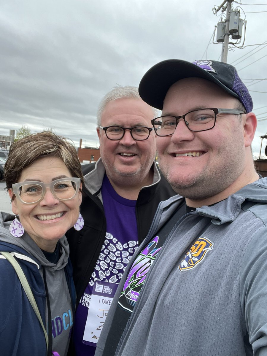 MattWal17's tweet photo. Another year of doing the @PanCAN walk for #TeamJoeZ https://t.co/0bBnMfDlXp