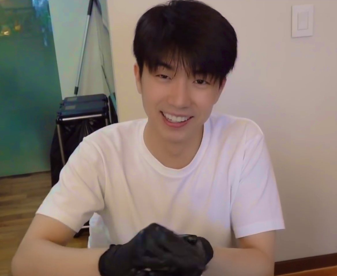 woo04_30's tweet photo. #나의판타지_장우영생일축하해
#HAPPY_WOOYOUNG_DAY https://t.co/Nqdkv9cIDM