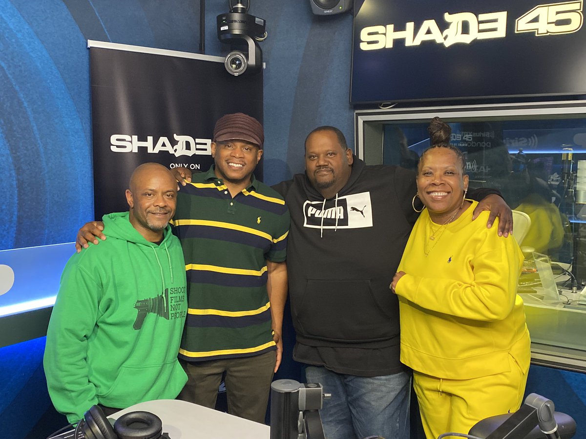 btipent's tweet photo. B-Tip x Sway x Big Mark x Heather B
@ “Sway In The Morning” On Shade 45 
#btipent #swayinthemorning #bigmark #heatherb #shade45 #siriusxmradio https://t.co/Ey4PGbdgia