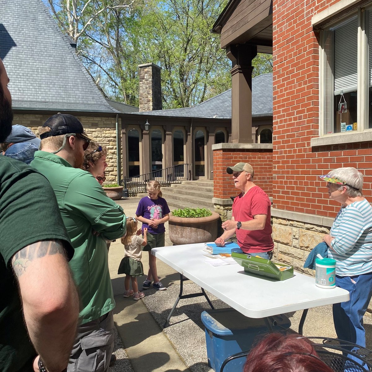 JJAStatePark's tweet photo. Join us this weekend on Sunday, Apr. 30 from 11:30 A.M. to 1 P.M. for a hands-on demonstration conducted by Master Bird Bander, Scott Kramer. Bring your camera for some great photo opportunities! https://t.co/0bvrEJ7rPX