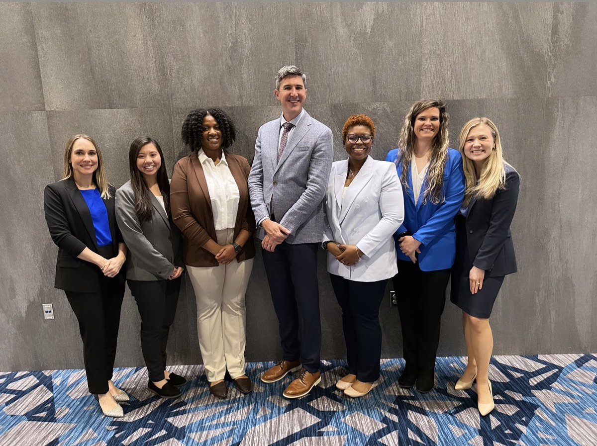 2023 MidSouth Residency Conference (MRC) is in the books ✅ Our residents did an amazing job discussing their research! 

Until next year MRC from UMSOP ❤️💙

**press ALT to see what they each presented!