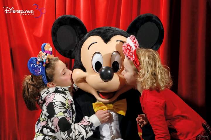 Nextstopdisney1's tweet photo. Incontrare i personaggi a Disneyland Paris !
COME DOVE E QUANDO INCONTRARLI ...
⬇️Come fare nel nostro articolo ⬇️
https://t.co/7lDVmNVXfV https://t.co/TMDN6lvFoN