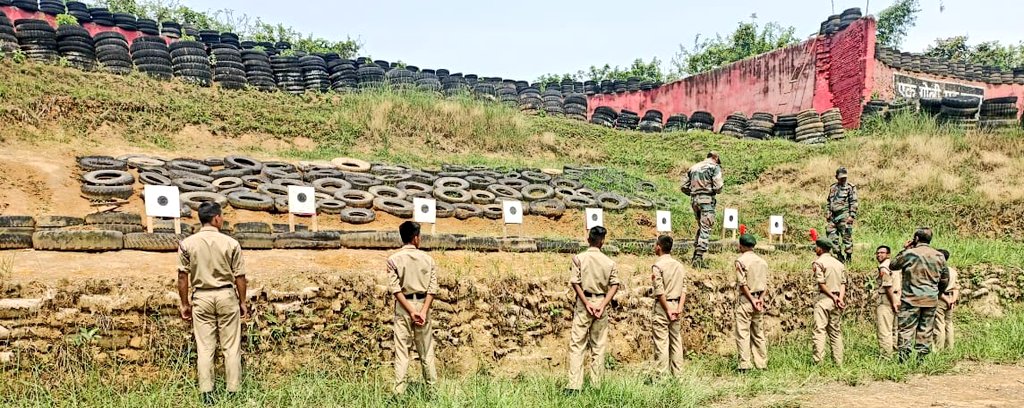 nccner's tweet image. Firing by Cdts
Cdts of 5 ASSAM Bn NCC &amp;amp; 73 Girls Coy/ Tezpur Gp underwent Firing Practice to hone up their skills of firing .22 Rifle at Harachura SA Range, Tezpur on 28 Apr 23.  #SAfiring, #sportsshooting, #competition
@HQ_DG_NCC