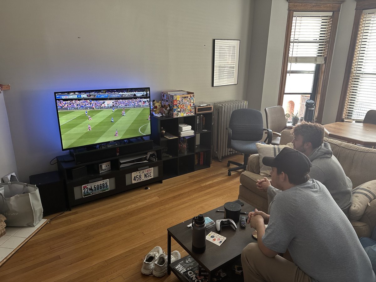 timmcorbett's tweet photo. Supporting the lads from Chicago 🇺🇸 a promotion story for the ages!!!! #TractorBoys @IpswichTown https://t.co/W2xX2QZkXX