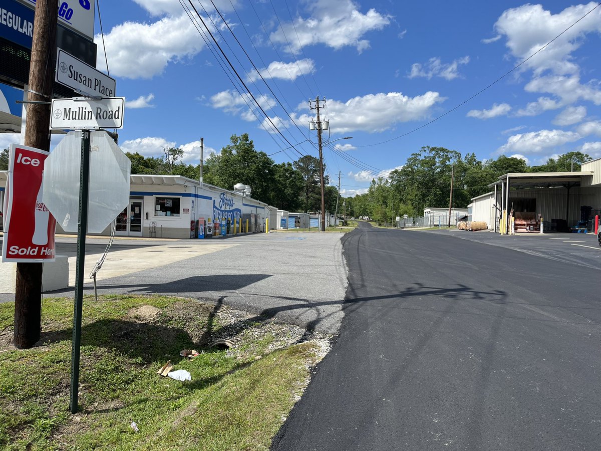 MeetMeAtTheStation tweet media