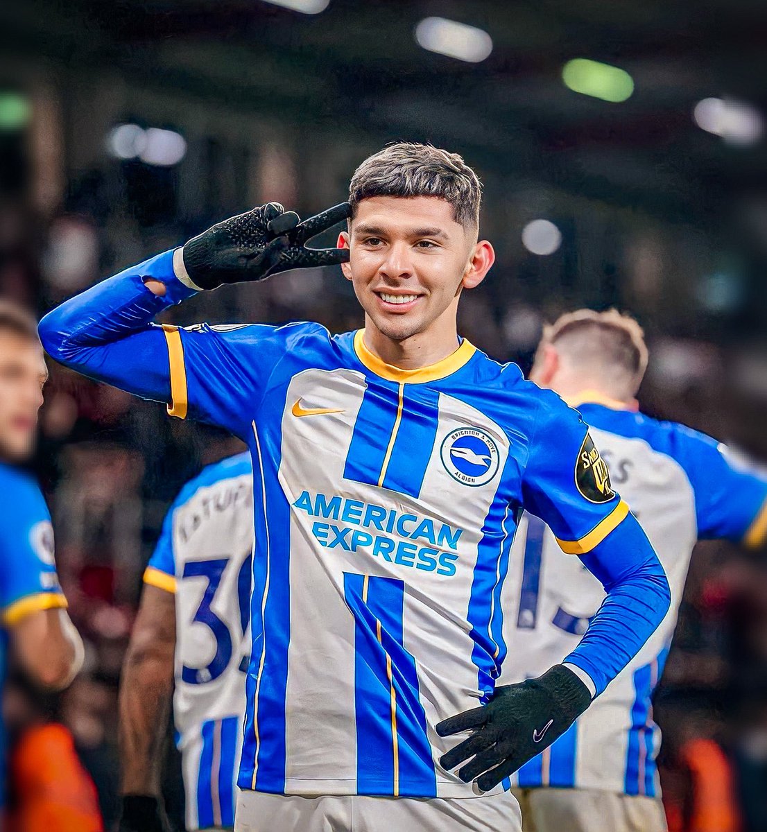 sudanalytics_'s tweet photo. 🌟🇵🇾 DOBLETE de asistencias de Julio Enciso en 25 minutos con el Brighton.

Ya lleva 4 G+A en Premier League habiendo jugado SOLO 2 partidos de titular.

19 AÑOS. 🤯 https://t.co/wtboinALdq