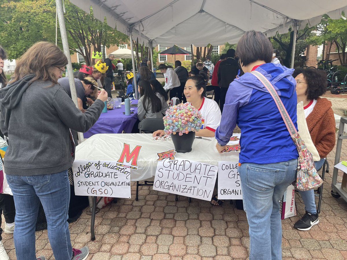 Come see the @UMDCOEGSO in Tawes Plaza and pick from our lollipop tree to try and win a prize! #MarylandDay #EdTerps #Gradterps