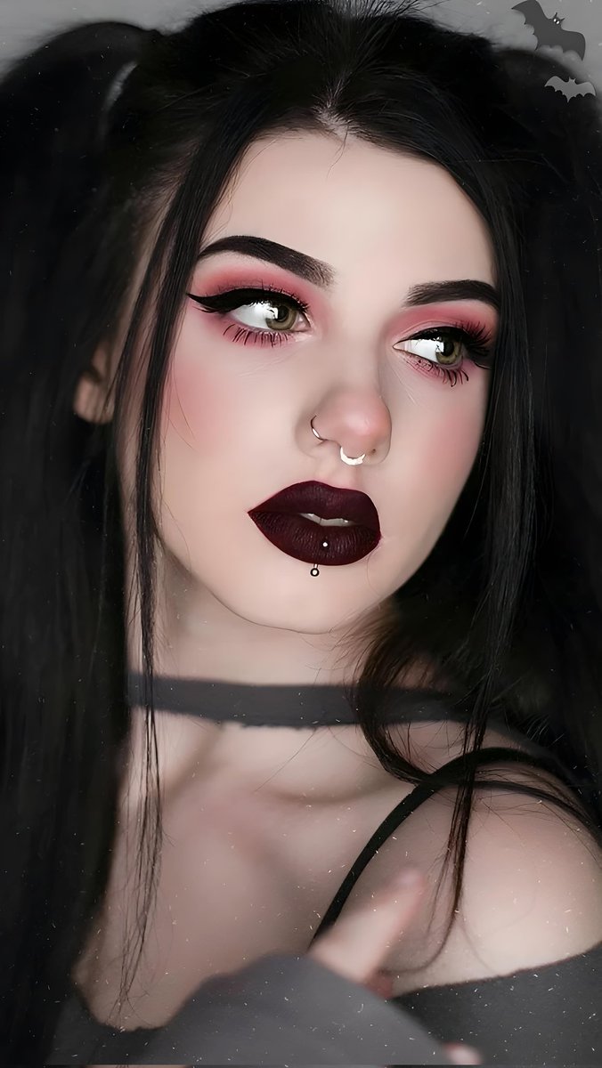 EireenViolet's tweet photo. #altmodel #altgirl #gothgirl #darkgirl #eireenvioletart #gothfashion #gothmakeup #sweetdarkness #darksilence #gothicbeauty #gothiclove #darkbeauty #gothfamily #nugoth #gothromantic #gothvampires #gothaesth #goth #gothvibes #gothworld #gothsexy #dark #darksexy #vampires 🦇❣️🦇 https://t.co/BNZT1bDyEv