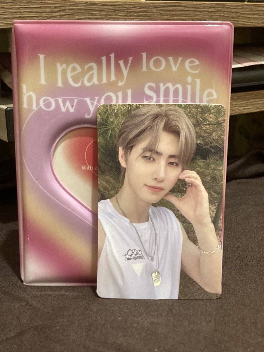 woniflies's tweet photo. SURPRISE FREE CLAIM  .ᐟ 

I will surprise dm the lucky winner of niki d:d ess + 1 winner of sunghoon half heart 

⊂⊃ mbf
⊂⊃ like and rt
⊂⊃ winners will shoulder the pf 

ends: may 5 @ 5pm https://t.co/UjIiH34SJe