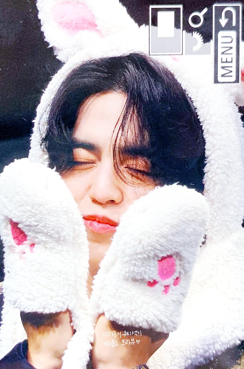 MM_SCOUPS's tweet photo. 230429 팬싸

#세븐틴 #seventeen #scoups #최승철 #승철 #에스쿱스 #최고귀요미_승철  @pledis_17 https://t.co/bmoAmAFD6d