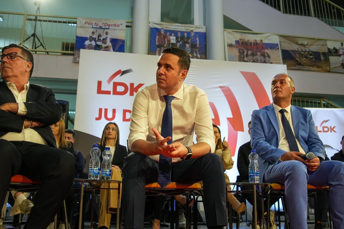 HalimiSibel's tweet photo. LDK ju dëgjon!
Gjakovë❤️ https://t.co/Qqq2Cu5uCr