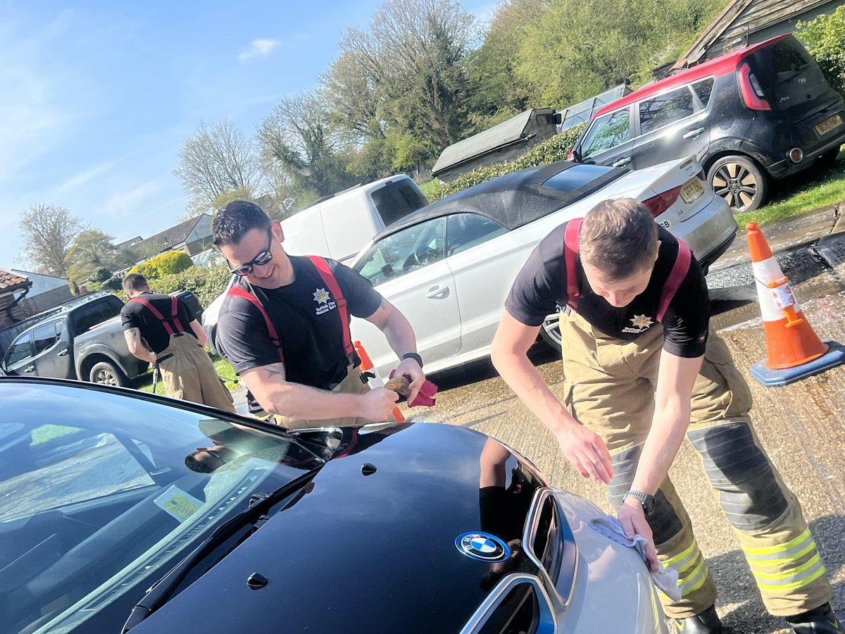 SuffolkFire's tweet photo. Our Charity car wash 🧽 is well underway at #Eye fire station… come and see us before 2pm to get your car washed by your local #firefighters and help raise funds for the #firefighterscharity who support firefighters 🚒 🔥 and their families here in #suffolk and across the UK 👍 https://t.co/Dj9ozb7idf
