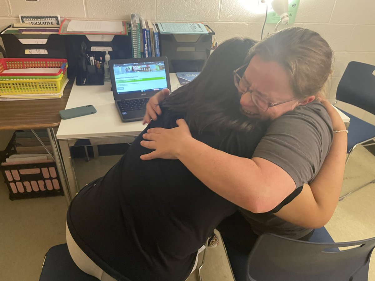 temabell's tweet photo. I couldn’t be more proud of this @AnnapHS_AACPS Panther for accepting her offer admission @SalisburyU. https://t.co/9sGBje0Nuu