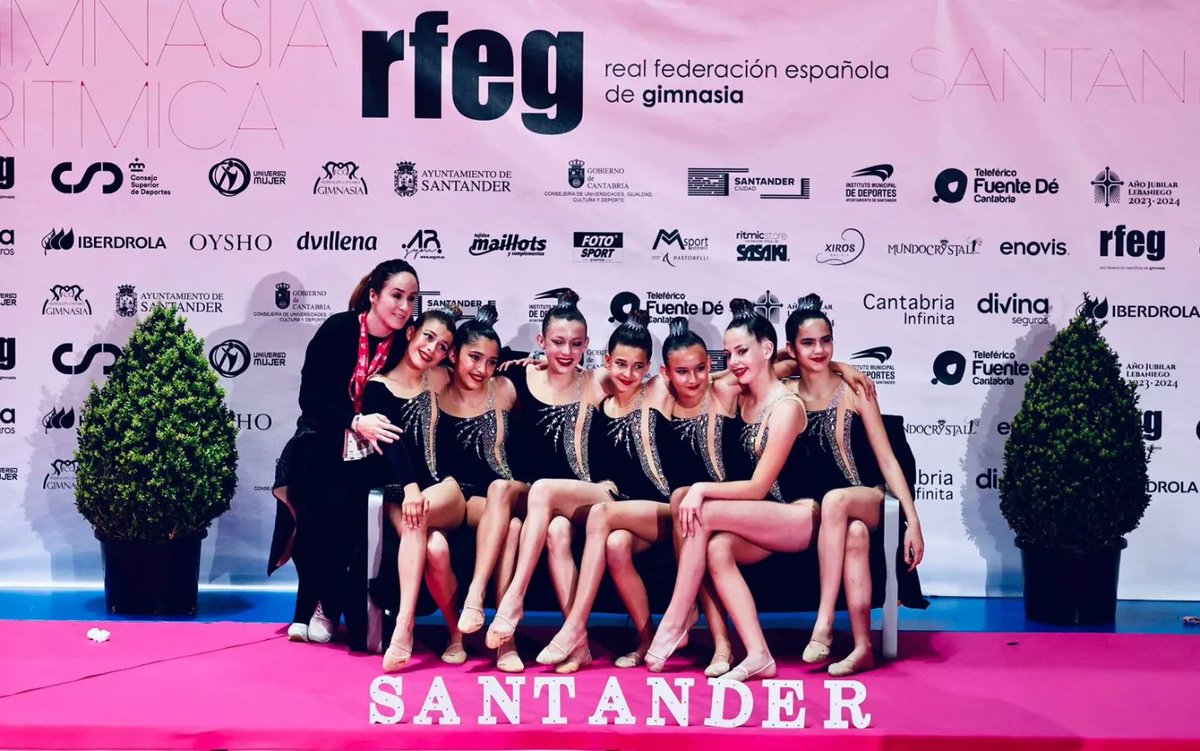 Torre_Activa's tweet photo. Gran resultado de los conjuntos Cadete e Infantil Club Rítmica Torrelodones en la Copa de España, obteniendo un 14° y un 10° puesto. Muy difícil llegar pero mucho más quedar entre las 15 mejores de España. Enhorabuena equipo!
#torrelodones #torreactiva https://t.co/W5VUrMJArR
