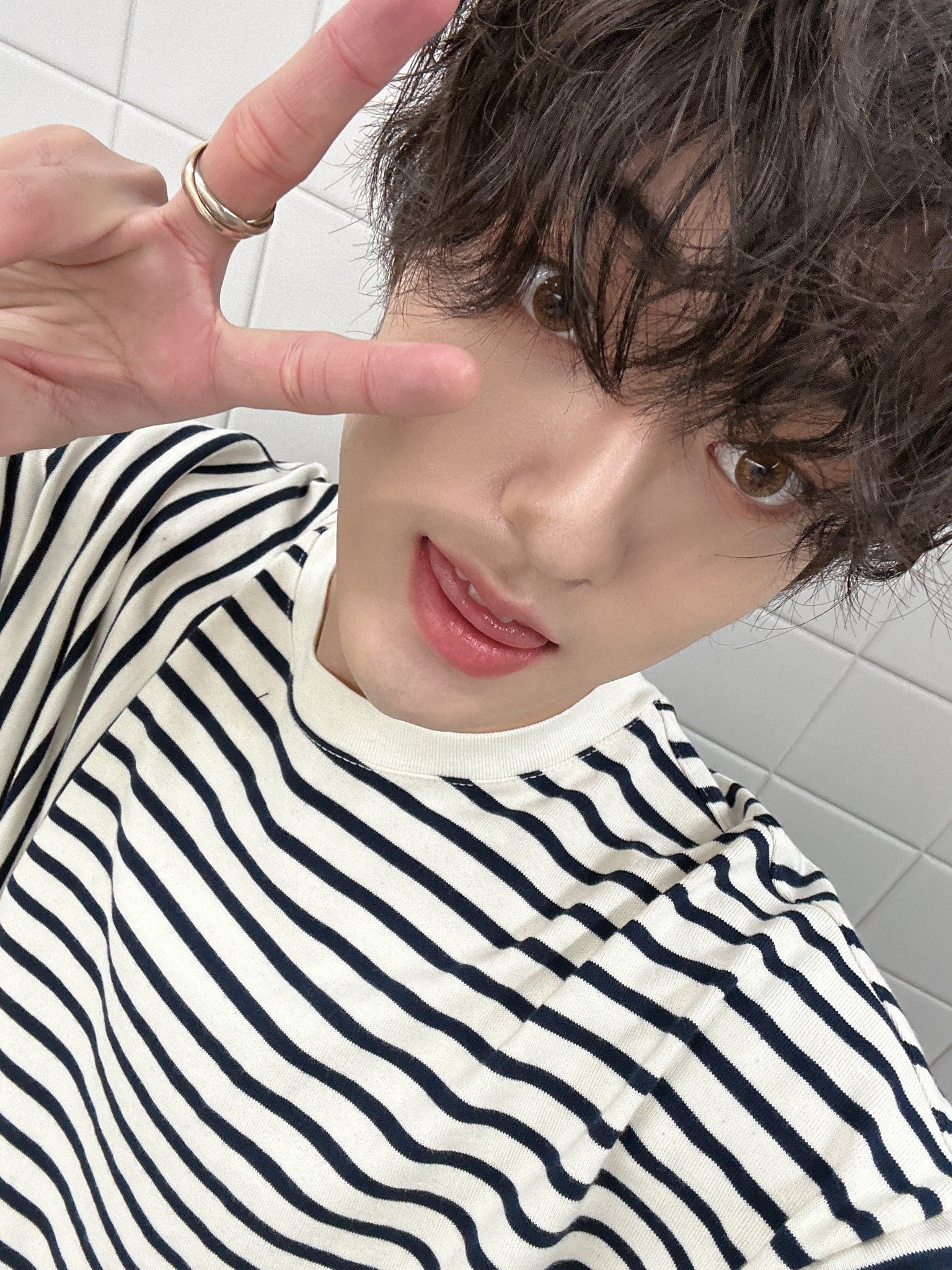 Fu4ArqyaAAAmX2o?format=jpg&name=large