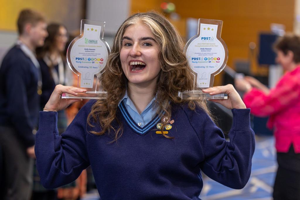 PDST YEOTY (@pdst_yeoty) on Twitter photo Congratulations to Holly Hewson, Rathdown College, the <a href="/PDSTie/">PDST</a> Young Economist of the Year 2023! <a href="/Education_Ire/">Department of Education and Youth</a> <a href="/Economics_UL/">Economics Department UL</a> <a href="/econrachel/">Rachel Farrell</a> Congratulations to Holly Hewson, Rathdown College, the <a href="/PDSTie/">PDST</a> Young Economist of the Year 2023! <a href="/Education_Ire/">Department of Education and Youth</a> <a href="/Economics_UL/">Economics Department UL</a> <a href="/econrachel/">Rachel Farrell</a>