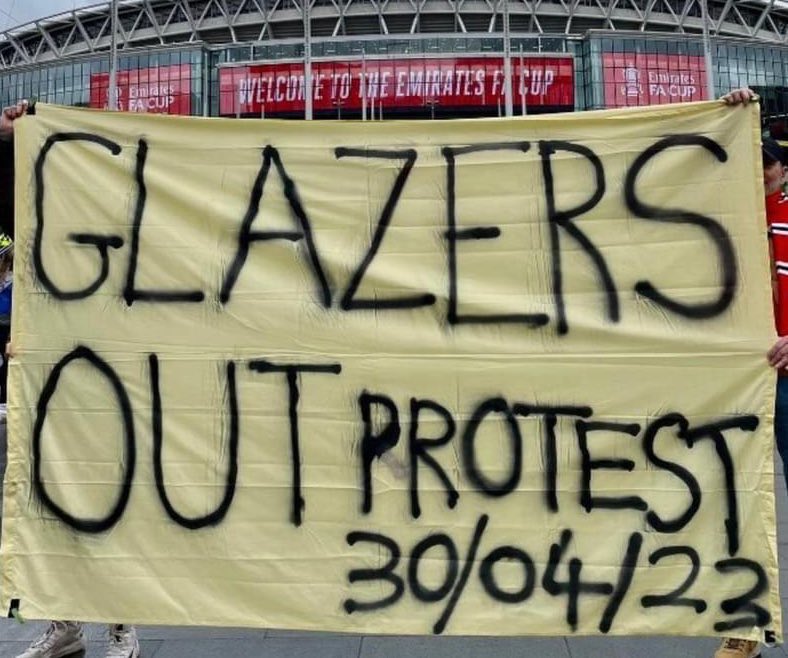 Retweet to remind other Reds.

Tomorrow we give the Glazers one hell of a fight. Some things are worth fighting for. 

The message is simple.
We demand full sale of our club
We want #GlazersOut

Join <a href="/The__1958/">The 1958</a> for the biggest protest ever. 

Let's get 10k retweet for this post