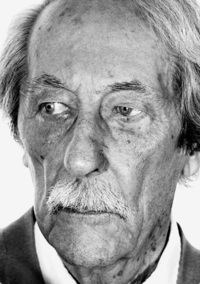 Né un 29 avril, le très élégant et irrésistible #JeanRochefort ❤️. Que j’aimais cet acteur 🥲.