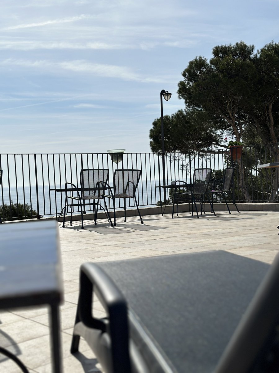 Calma i tranquil·litat 🤍 Bon cap de setmana!