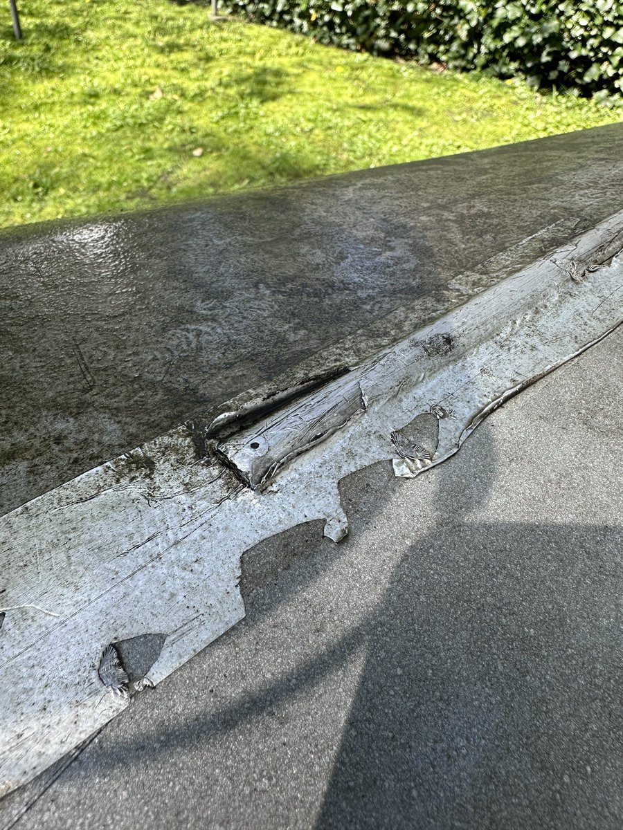 Blauer Hakan tweet media