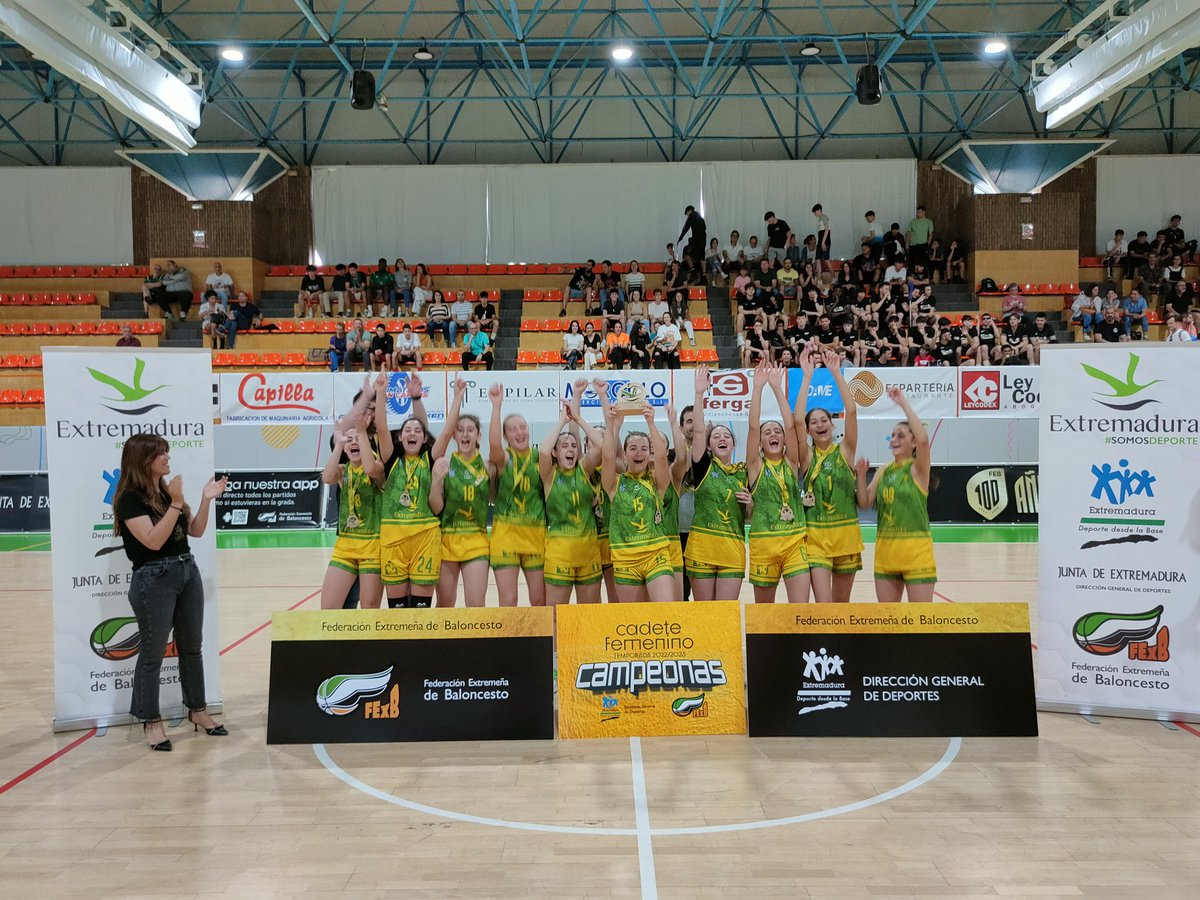 FExB's tweet photo. #TIEMPODEFINALES @FExB @DXTextremadura 

Y el Campeón de Extremadura CADETE FEMENINO ORO es el
@CBALQAZERES @PetroGoldExt 

¡Muchas felicidades chicas!
#teproponemosbaloncesto
#DeporteResponsable https://t.co/97IJDrO46S