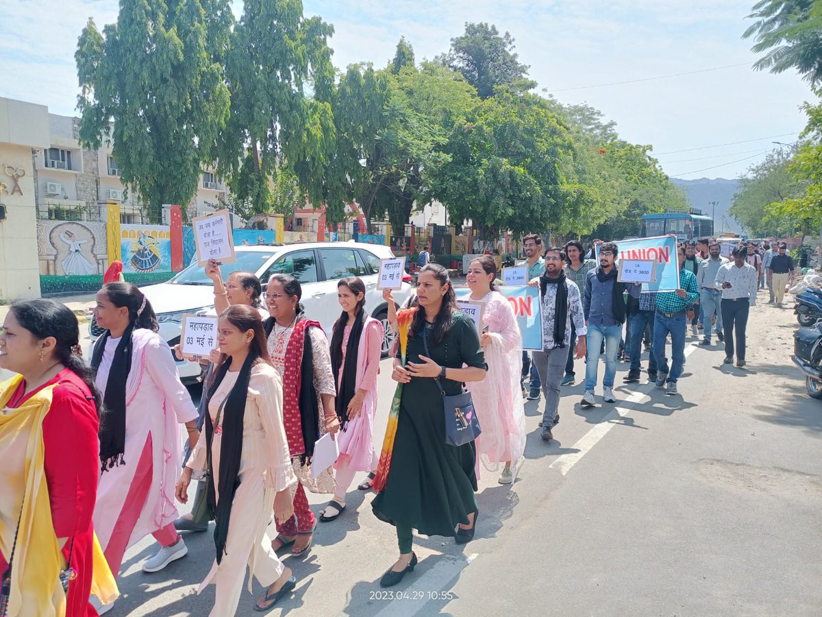 AP_DOITC's tweet photo. आक्रोश रैली, राजस्थान अधीनस्थ कंप्यूटर कर्मचारी संघ इकाई अजमेर @zeerajasthan_ @News18Rajasthan @IA_Union @ITUNIONAJMER https://t.co/GeBM1ND60k