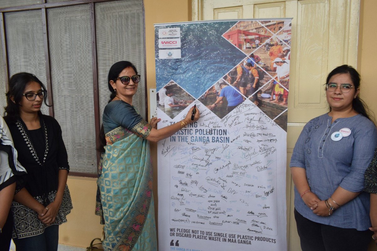 DDNewslive's tweet photo. Rishikesh Ganga Anti-Plastic Expo kicks off with focus on plastic alternatives &amp; waste management 

Read more: https://t.co/W3W6Up9xSQ 

#PlasticPollution 
@CGAPPIndia
@manseebal  
@tapasjournalist 
@waterrescon 
@waterrescon https://t.co/4pgUZ3Wljv